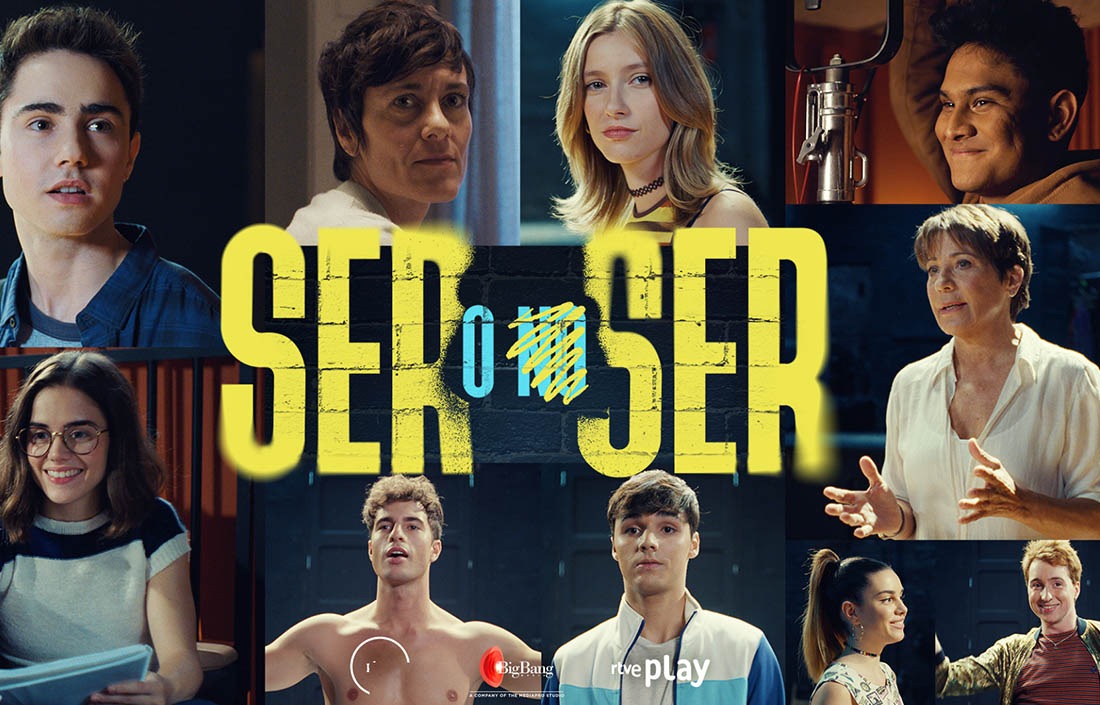 Fa uns mesos Playz va estrenar «Ser o no ser», una sèrie juvenil creada per Coral Cruz amb un protagonista trans, el Joel, un adolescent de 16 anys...